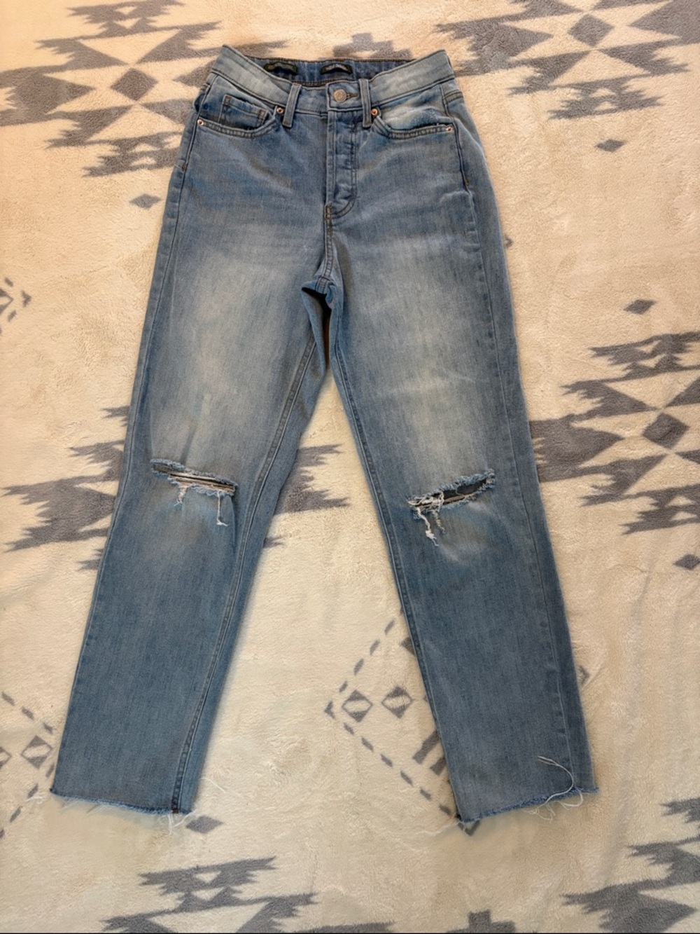 WILD FABLE Super High Rise Slim Straight Distressed Stretchy Jeans, Size 0